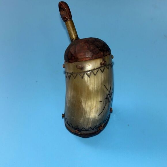 Vintage Carved bone powder flask/horn scrimshaw star copper - Picture 4 of 7